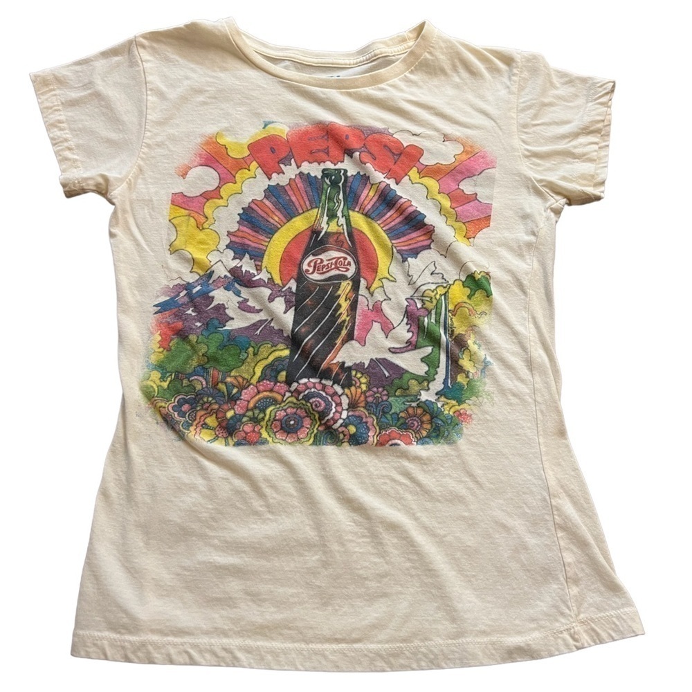 PEPSI-COLA SHORT SLEEVE COLORFUL T-SHIRT SIZE YOUTH XL OR WOMENS SMALL